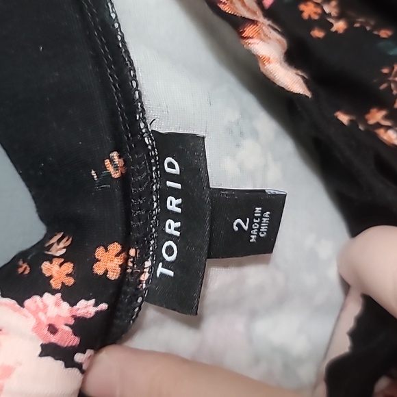 Torrid 2x Floral Dress - Picture 3 of 3